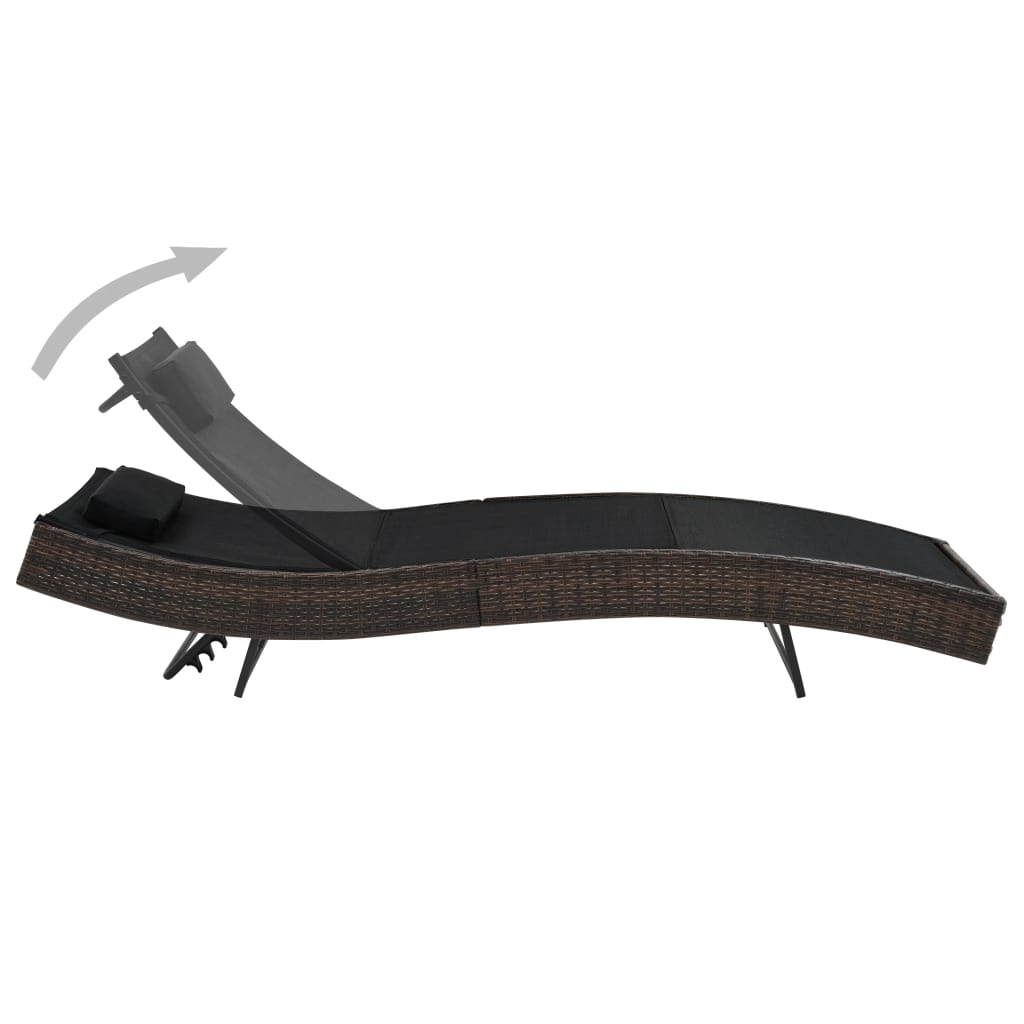 Brown PE rattan sun lounger with cushion