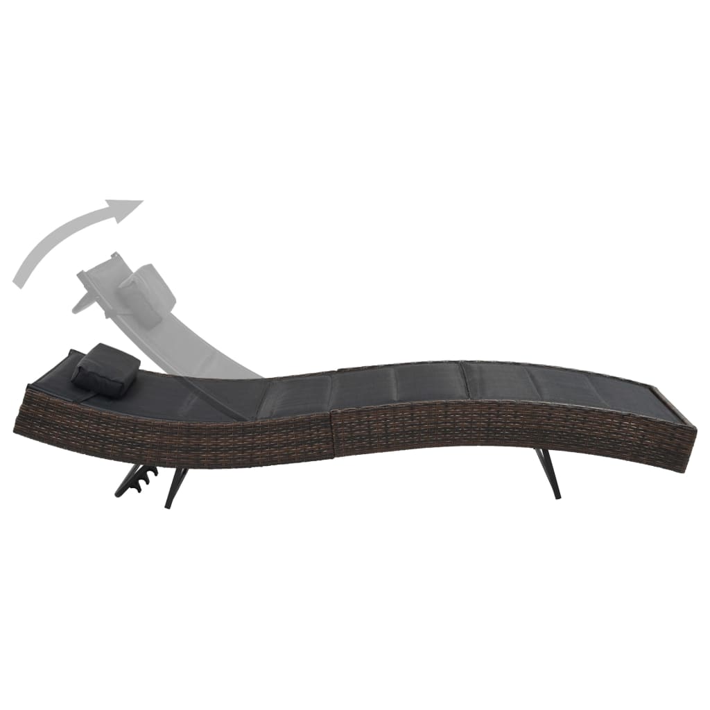 Sun lounger in PE wicker and brown textilene