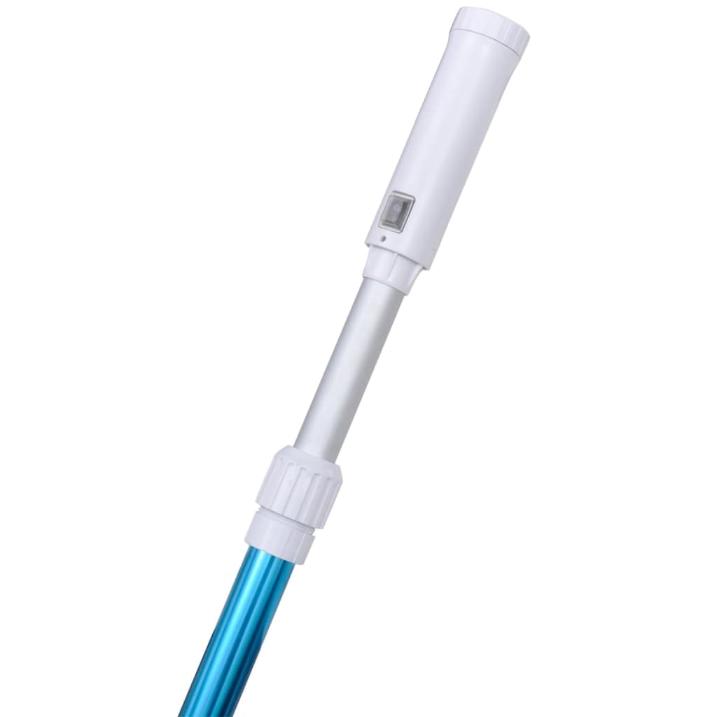 Automatic pool vacuum cleaner with batteries