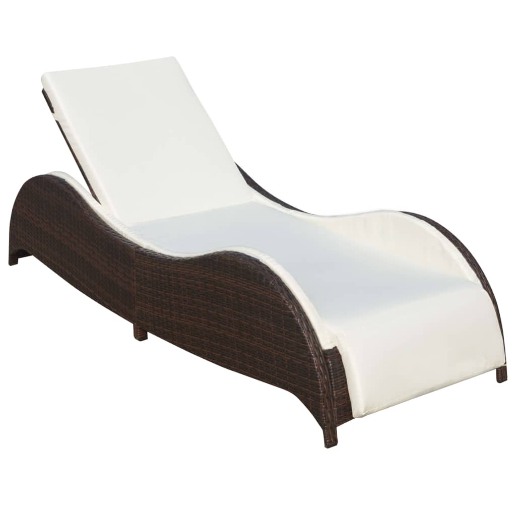 Brown PE wicker sun lounger with cushion