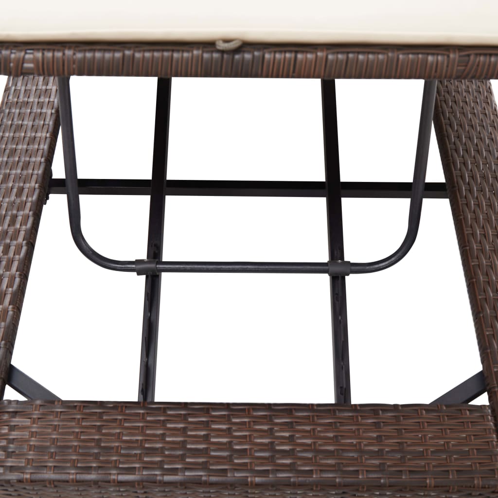 Brown PE wicker sun lounger with cushion