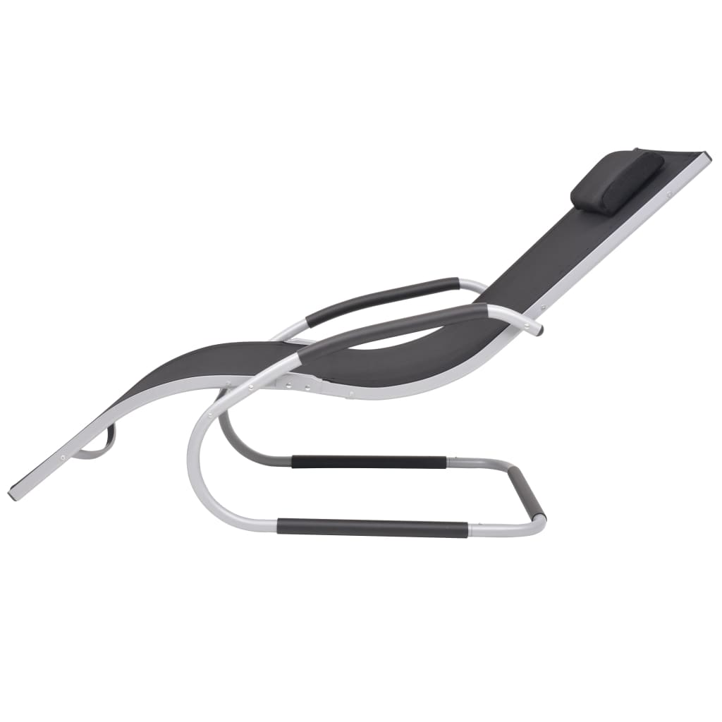 Sun lounger with aluminum and black textilene cushion