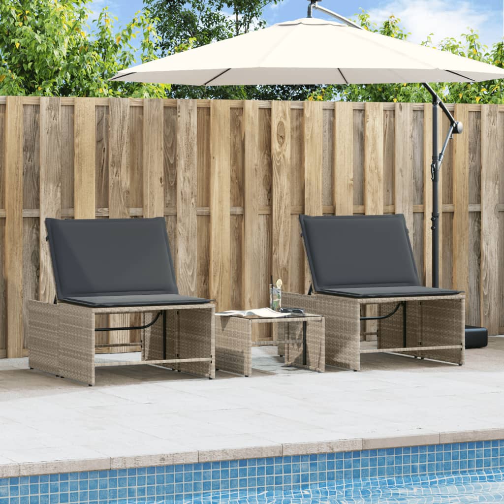Sun loungers with table 2 pcs PE rattan light grey