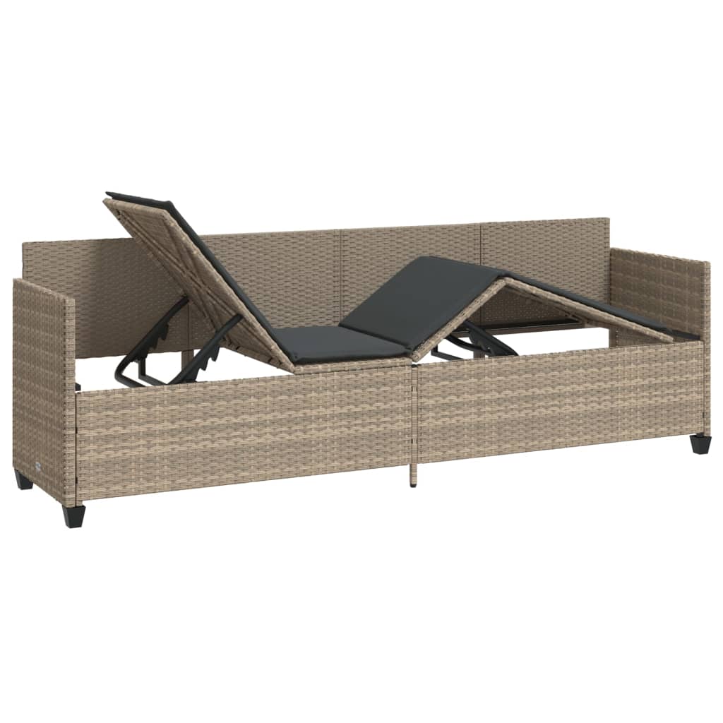 Sun lounger with cushions in light grey poly rattan