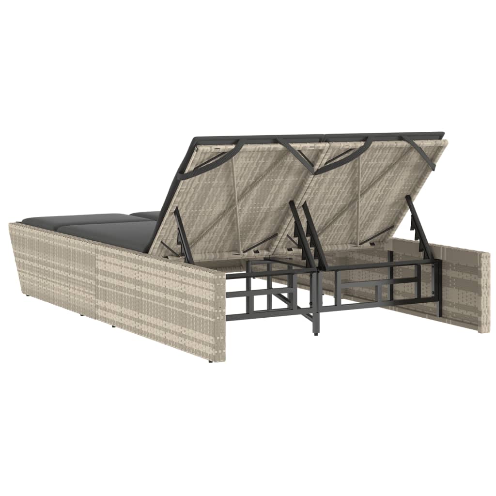 Double sun lounger with cushions in light grey poly rattan
