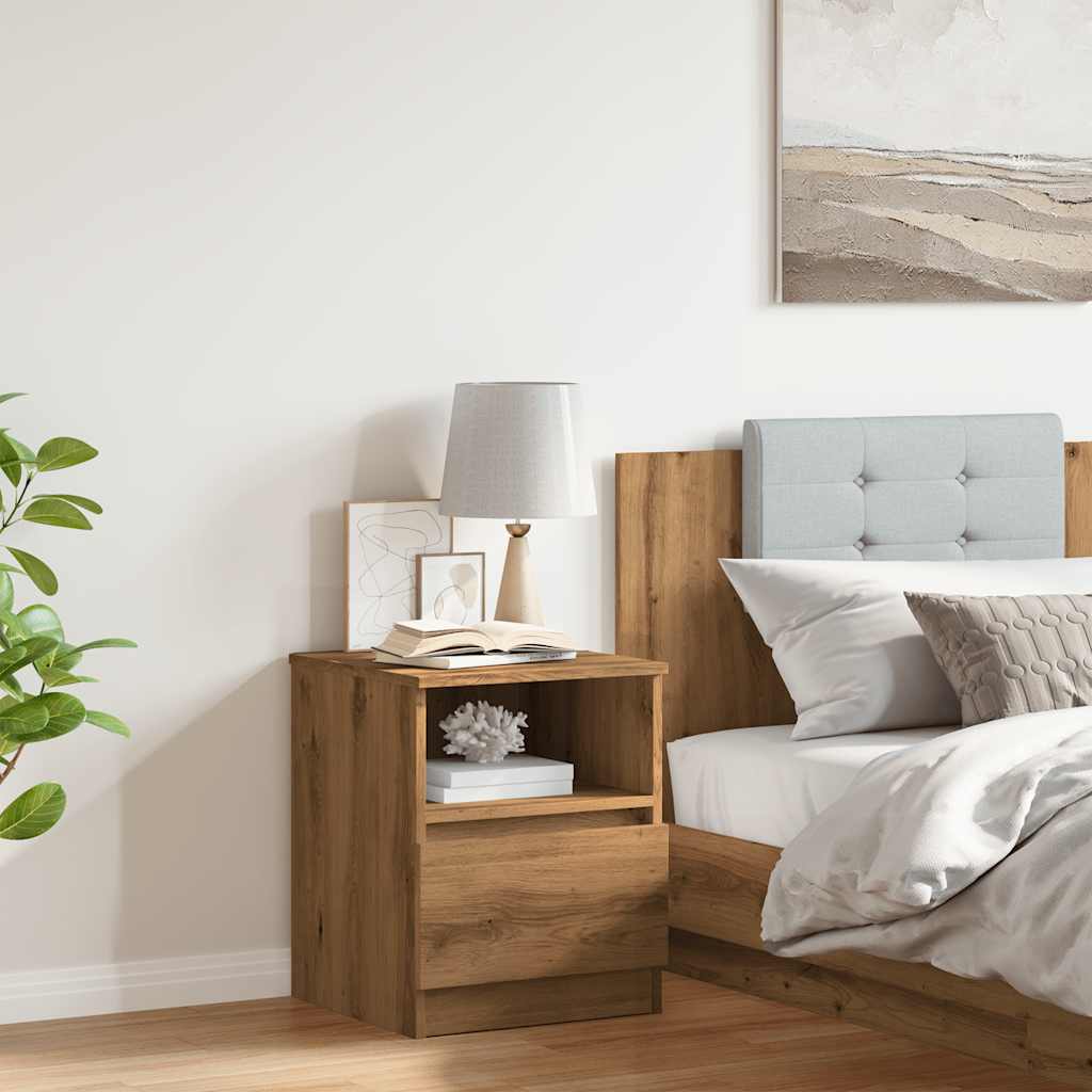 Bedside table 40x40x50 cm derived from artisanal oak wood