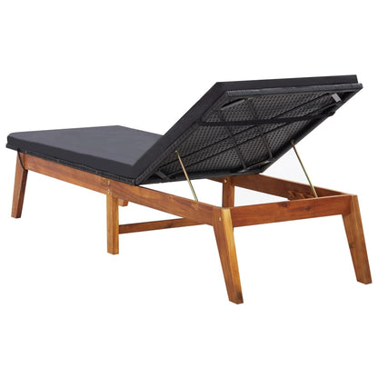 Sun lounger with PE wicker and solid acacia wood cushion