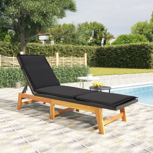 Sun lounger with PE wicker and solid acacia cushion