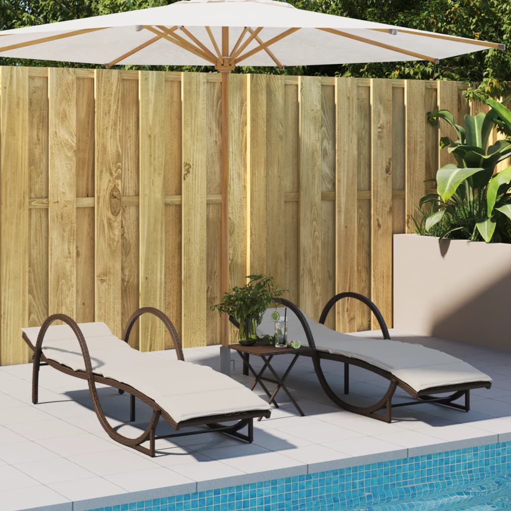 Sun loungers with table 2 pcs PE rattan brown