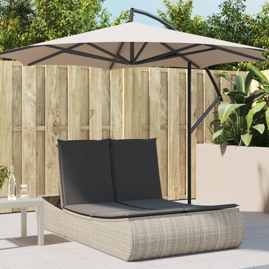 Double sun lounger with cushions in light grey poly rattan